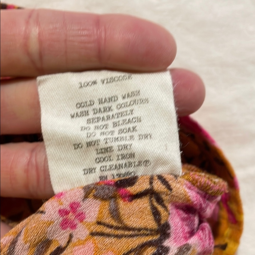 spell babushka shorts - Picture 9 of 11